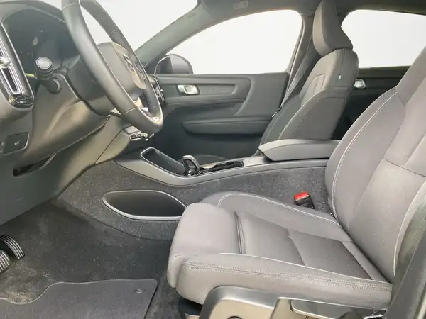 VOLVO C40 (7/22)