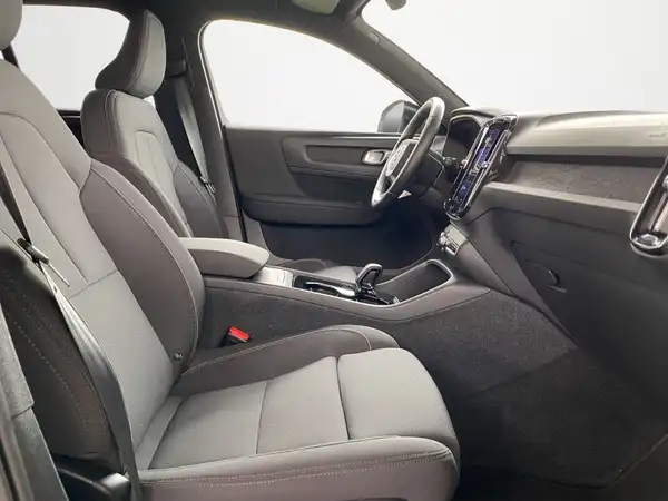 VOLVO C40 (12/19)