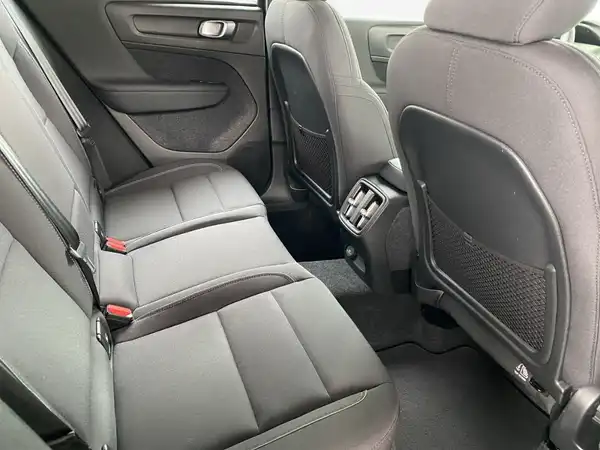 VOLVO C40 (13/19)
