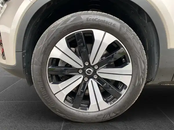 VOLVO C40 (15/19)