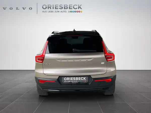 VOLVO C40 (4/19)