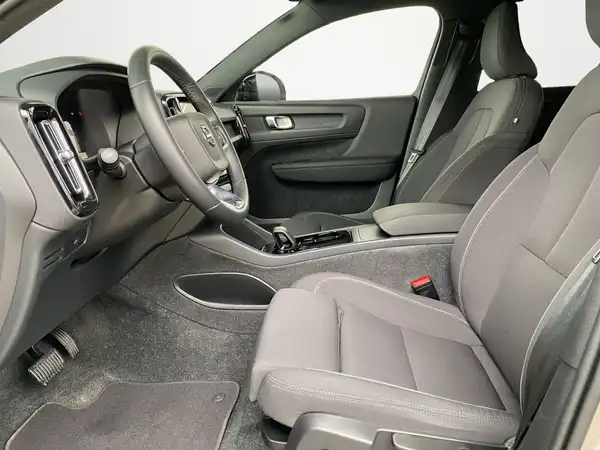 VOLVO C40 (7/19)
