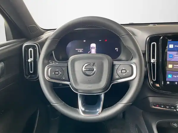 VOLVO C40 (10/19)
