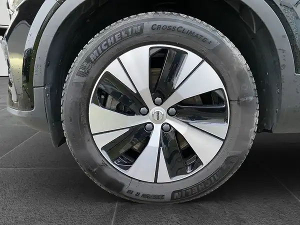 VOLVO C40 (15/20)