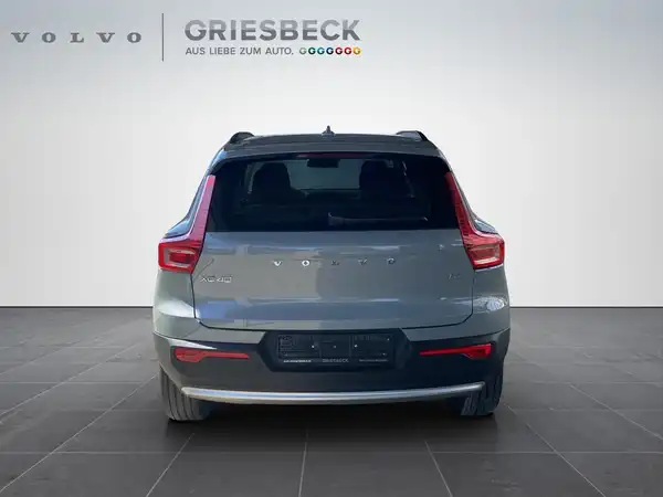 VOLVO C40 (4/17)