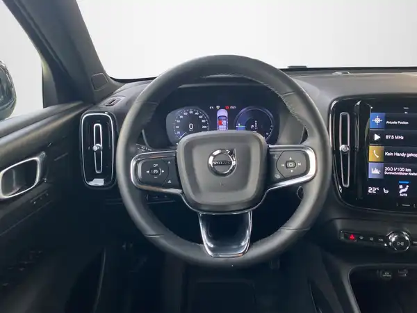 VOLVO C40 (10/22)