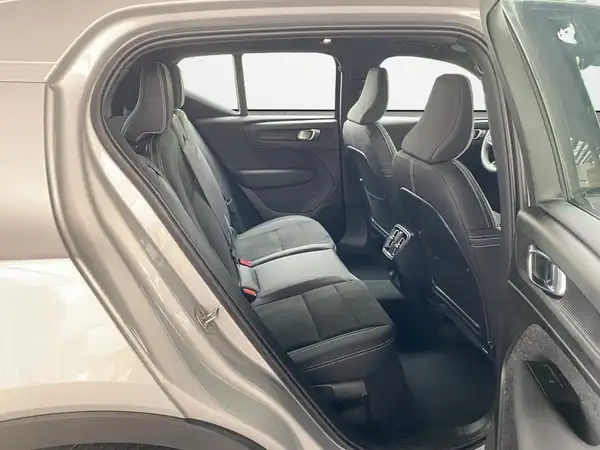 VOLVO C40 (14/20)