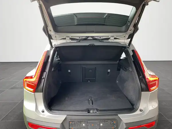 VOLVO C40 (15/20)