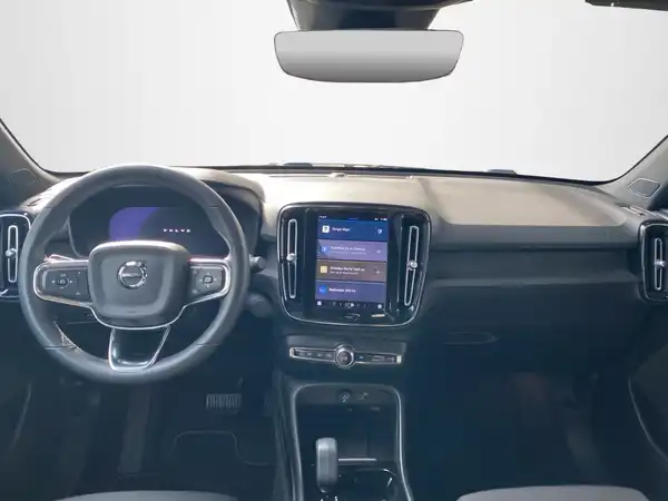 VOLVO C40 (9/21)