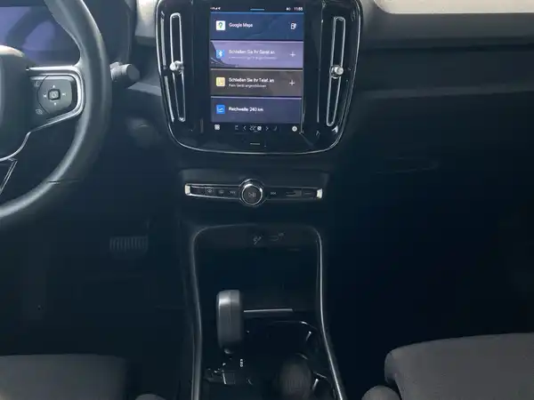 VOLVO C40 (10/21)