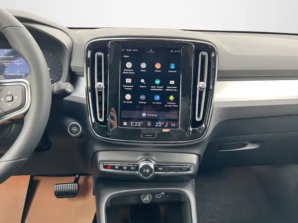 VOLVO C40 (9/18)