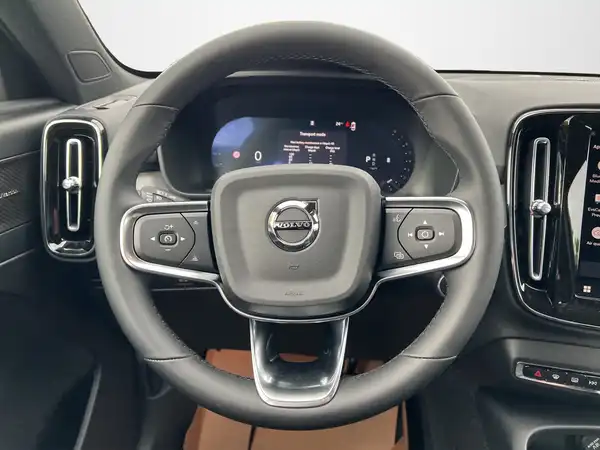 VOLVO C40 (10/18)