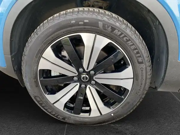 VOLVO C40 (15/18)