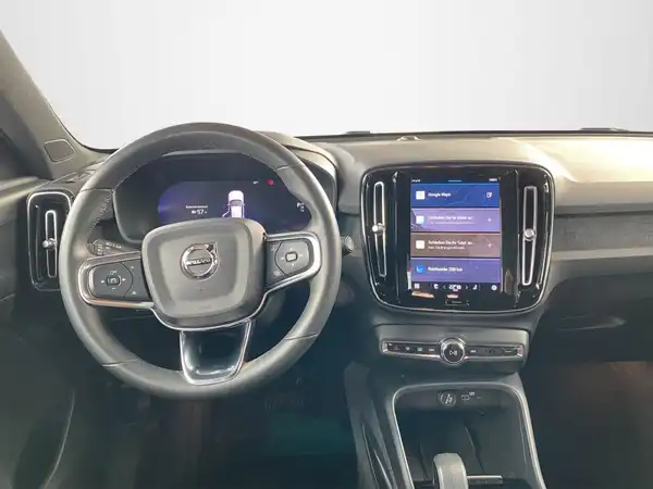 VOLVO C40 (8/18)