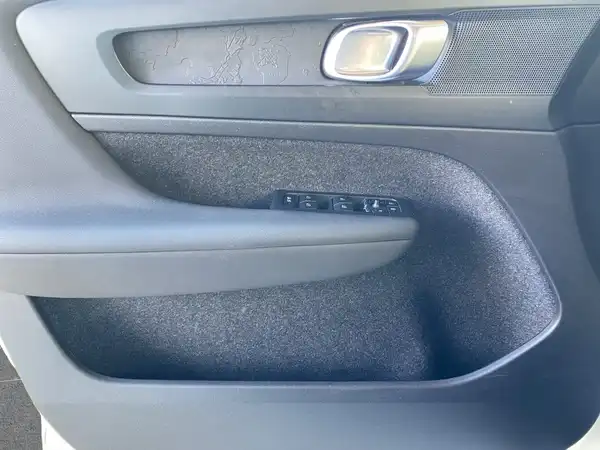 VOLVO C40 (17/20)