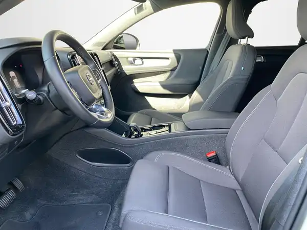 VOLVO C40 (7/20)