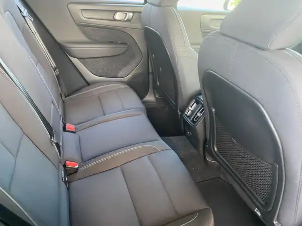 VOLVO C40 (13/20)