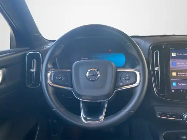 VOLVO C40 (10/20)