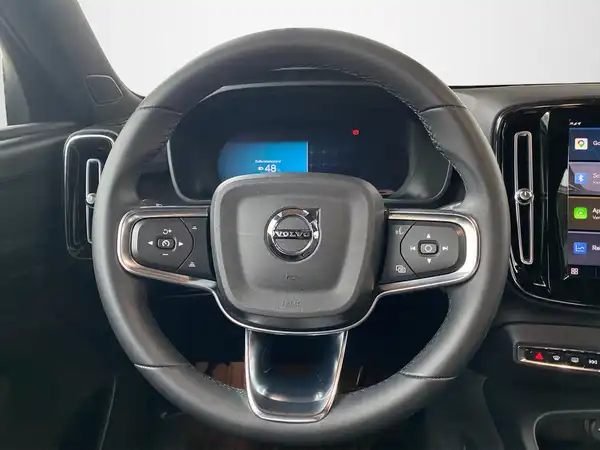 VOLVO C40 (10/20)