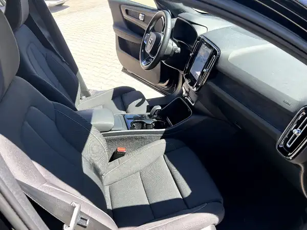 VOLVO C40 (21/27)