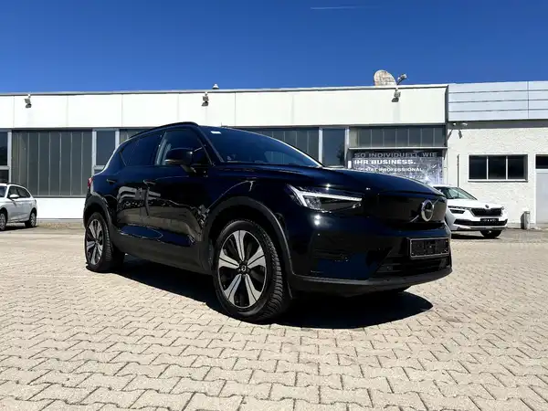 VOLVO C40 (5/27)