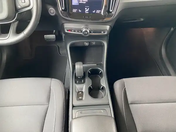 VOLVO C40 (9/20)