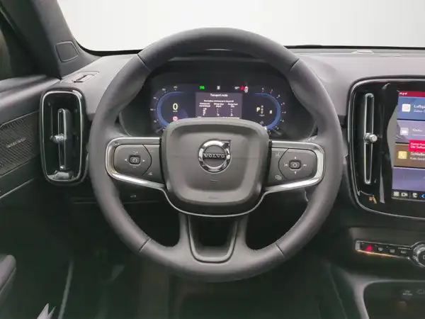 VOLVO C40 (12/20)