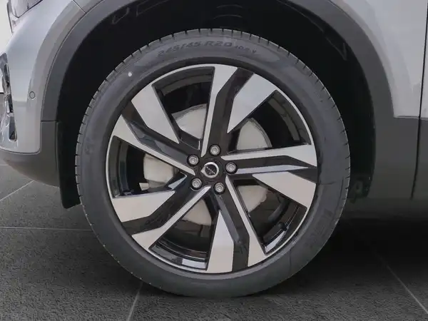 VOLVO C40 (17/20)