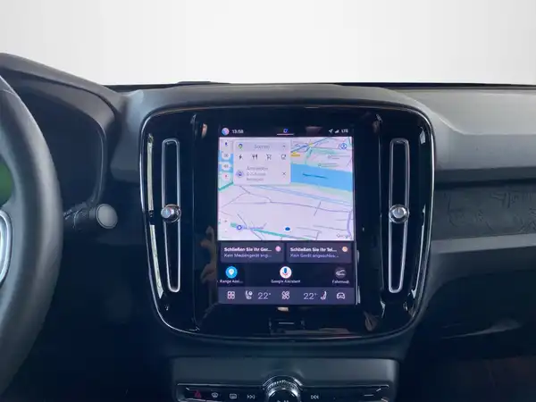 VOLVO C40 (11/23)