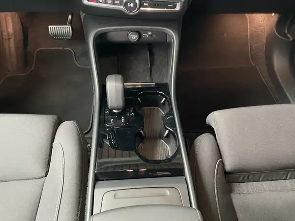 VOLVO C40 (10/24)