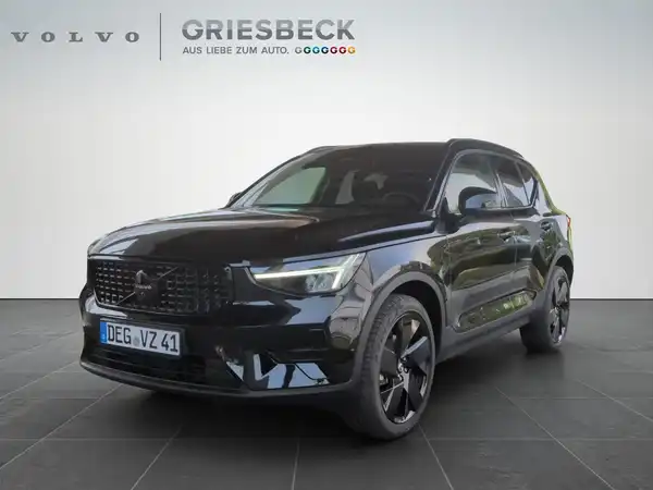 VOLVO C40 (1/18)