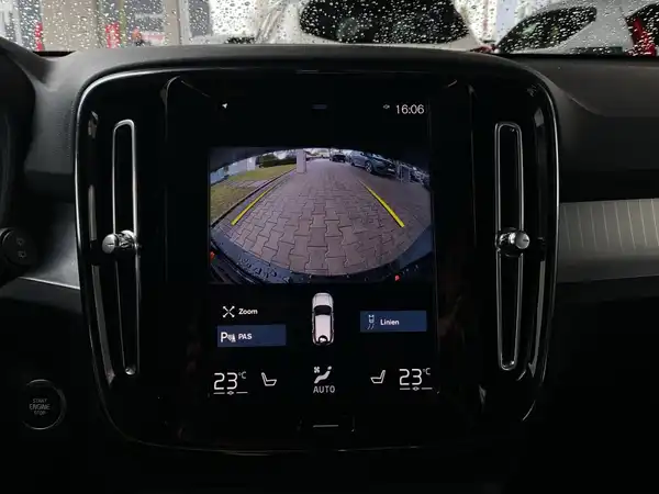 VOLVO C40 (19/20)