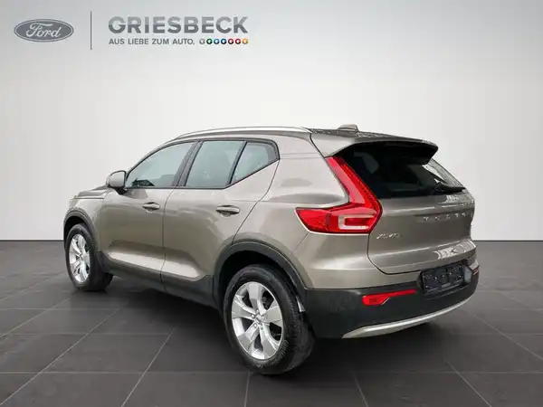 VOLVO C40 (4/20)
