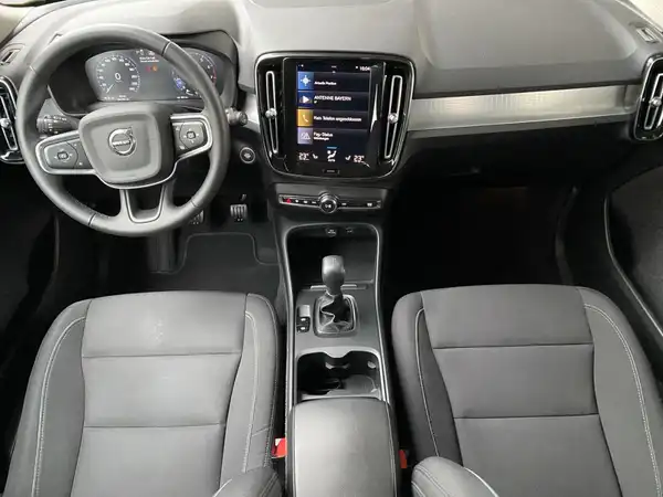 VOLVO C40 (9/20)