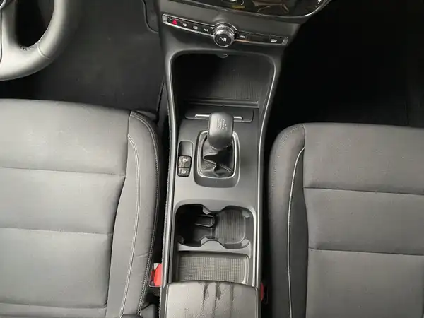 VOLVO C40 (10/20)