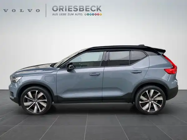 VOLVO C40 (2/21)