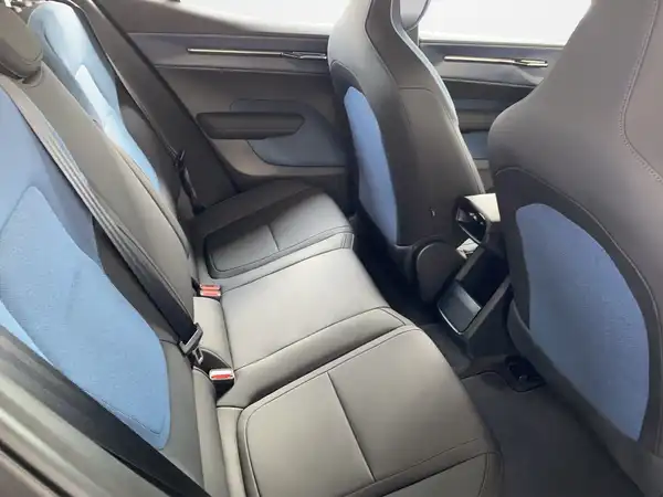 VOLVO EX30 (13/20)
