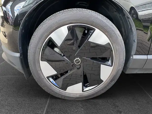 VOLVO EX30 (15/20)