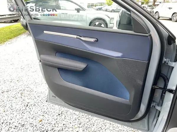 VOLVO EX30 (18/18)