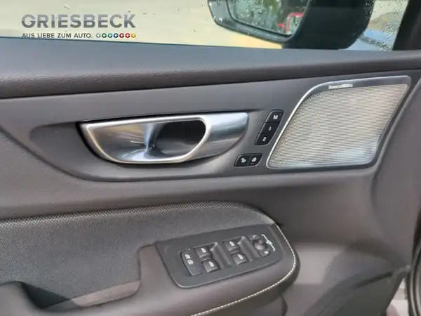 VOLVO S60 (19/19)