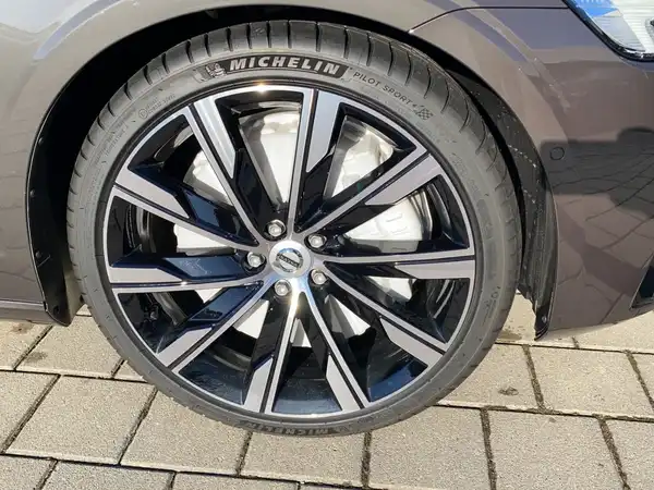 VOLVO S60 (9/18)