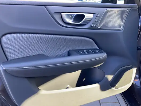 VOLVO S60 (10/18)