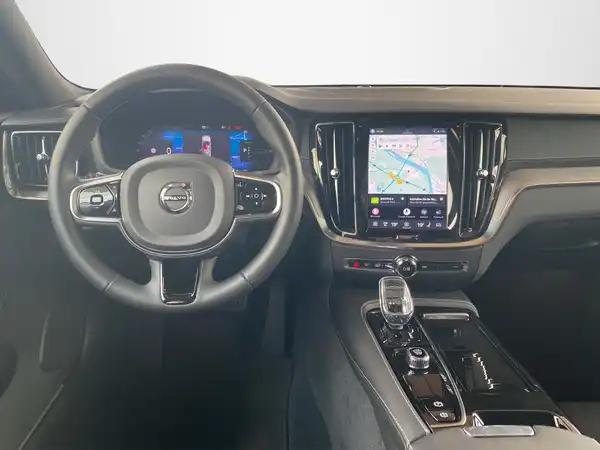 VOLVO S60 (8/21)