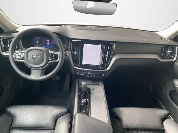 VOLVO S60 (8/20)