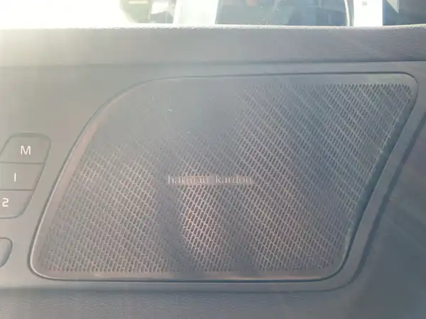 VOLVO S60 (18/20)
