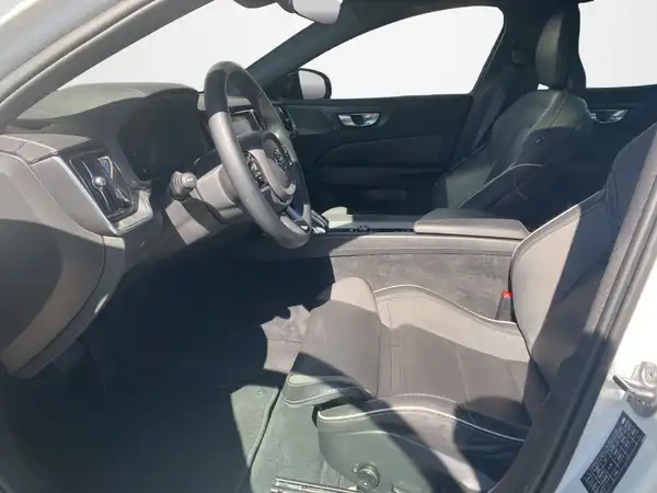VOLVO S60 (7/20)
