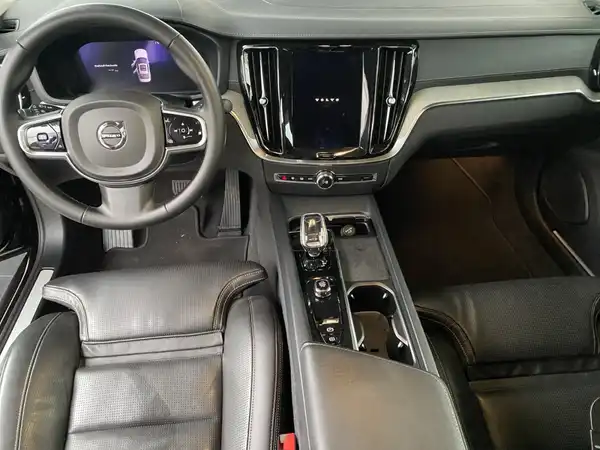 VOLVO S60 (11/18)