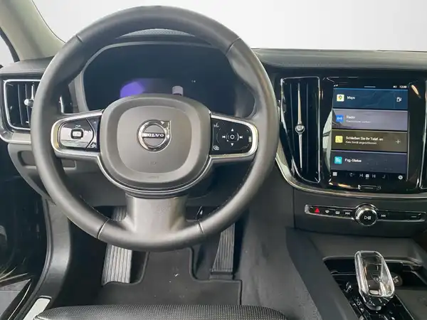 VOLVO S60 (12/18)