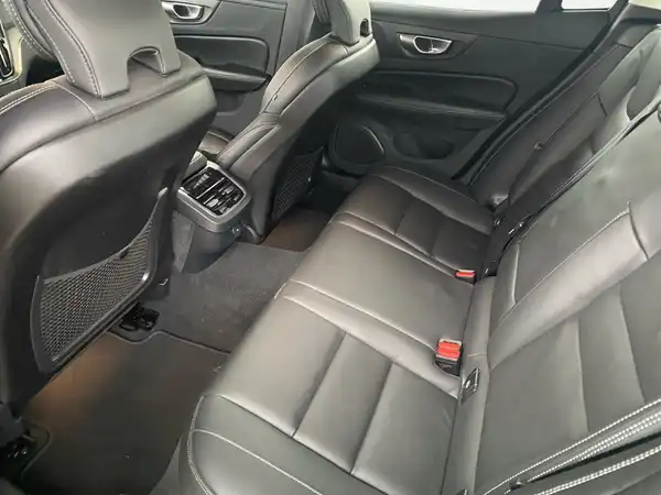 VOLVO S60 (15/18)
