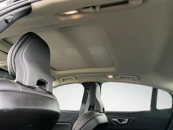 VOLVO S60 (16/18)